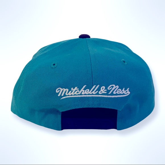 Mitchell & Ness x Hardwood Classic - Picture 3 of 5
